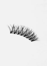 Load image into Gallery viewer, AOA Studio Eyelashes - Alexis 6-Pack