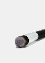 Load image into Gallery viewer, The F5 & E105 Kabuki Brush Duo
