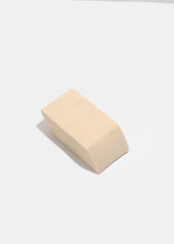 Load image into Gallery viewer, AOA Wonder BAKE sponge - Nude
