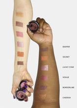 Load image into Gallery viewer, AOA Velour Mousse Eyeshadow - Bonita
